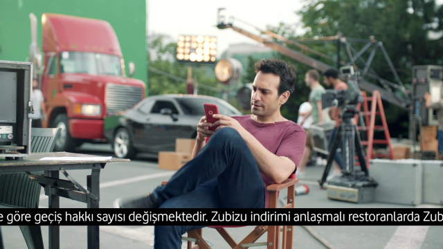 Vodafone RED - O Ünlü Değil RED’li Olduğu İçin Ayrıcalıklı !